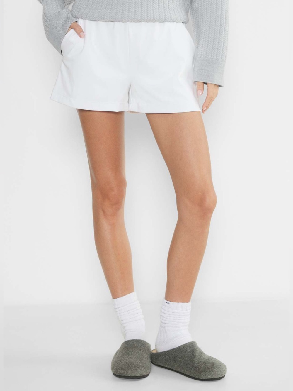 Aritzia Wilfred Free Weekend Short